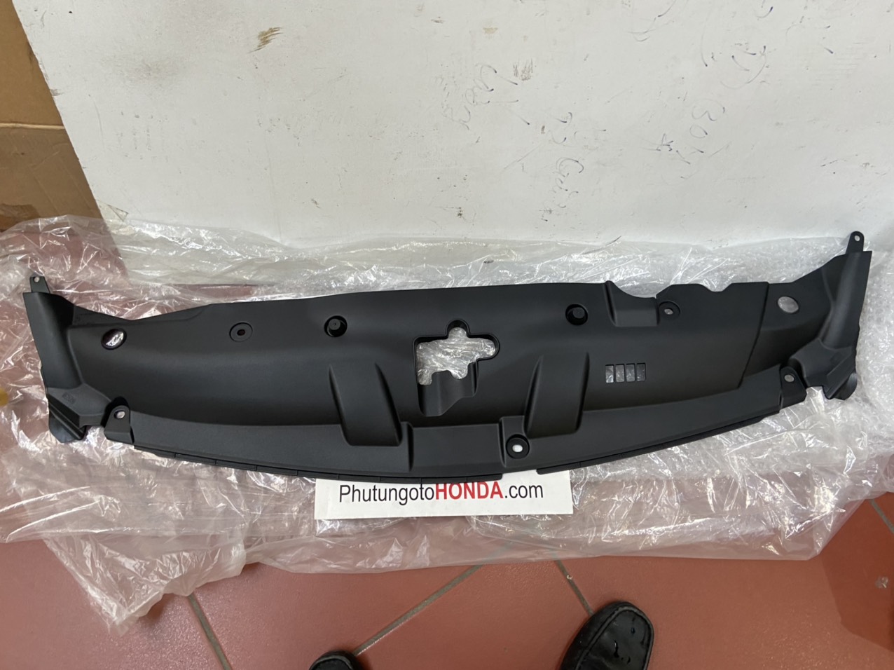 Tấm nhựa che khóa capo xe Honda CIVIC 2006 đến 2011